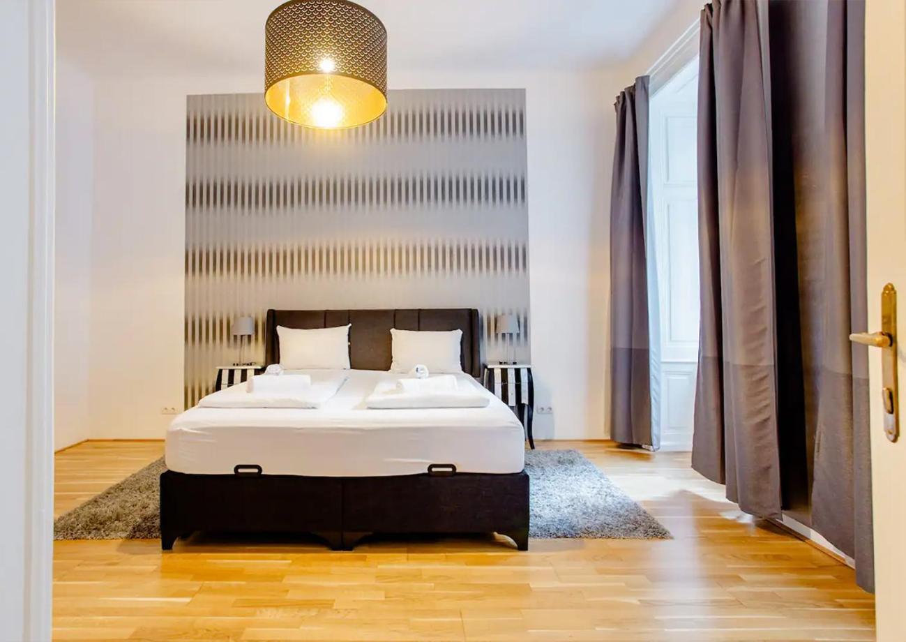 Exclusive Apartment City Center Відень Екстер'єр фото